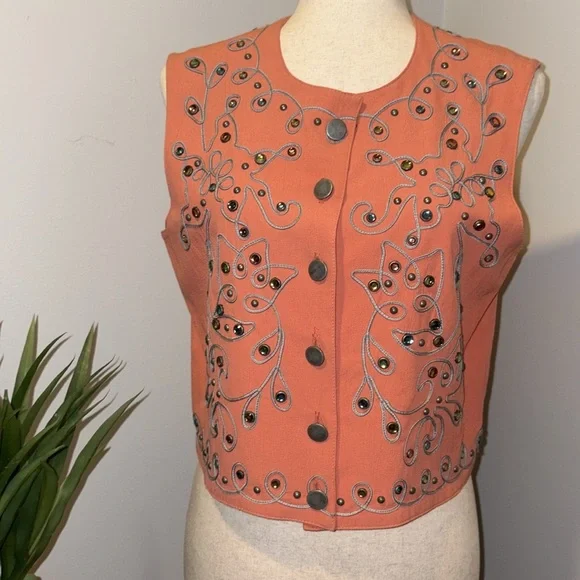 Double D Ranchwear Jewel Studded Vest Melon
Size: XS - Picture 1 of 11